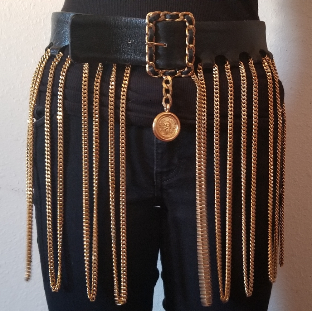 CHANEL 26 black and gold tone enchained